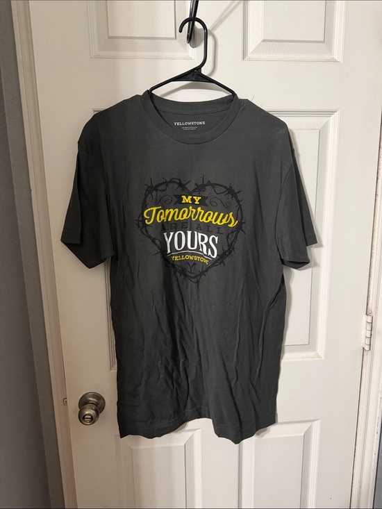 Yellowstone Other - Yellowstone Men's Short-Sleeve Graphic Tee in Dark Gray